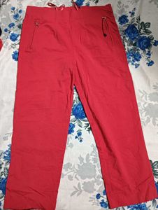 Red Capri Pants 🔥