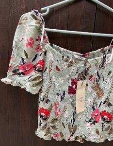 Only Brand Crop Top💕