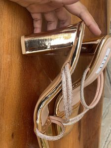 ELLE  Block Heel