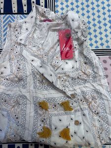 Trendy Sleeveless Crop Top