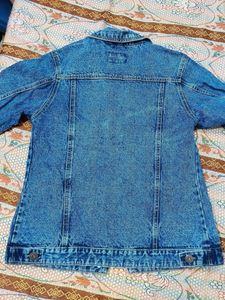 Woman&#39;s Denim Jacket
