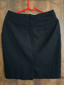 Chic Black Mini Skirt for Women