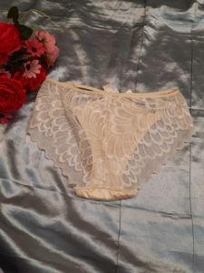 Cream Lace Cheekies