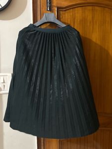 Pleated Green Skirt