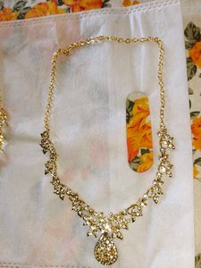 Gold Floral Rhinestone Necklace