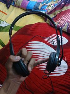 Headphone
