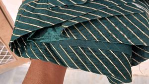 Bottol Green Poshak