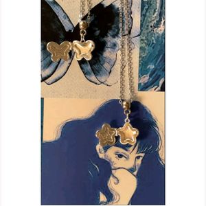 OPENABLE BUTTERFLY AND FLOWER NECKLACE