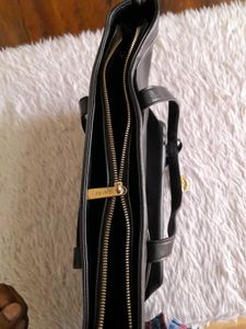 Black Handbag For Women&#39;s