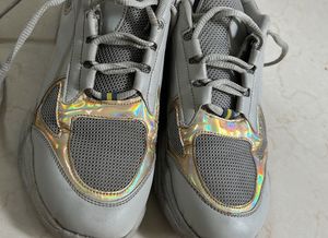 Woven Design Branded Shoes
