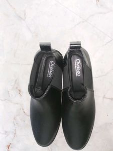 chelsea boots