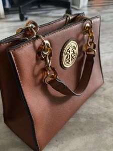 Elegant Brown Handbag