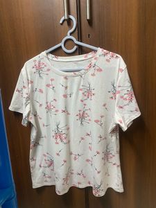 Off White Floral Tshirt