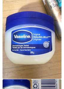 Vaseline Healing Jelly And Facial Kit