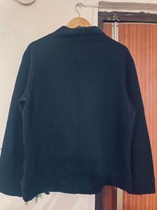 Black Pullover Sweatshirt