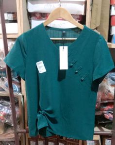 Elegant Green V-Neck Top