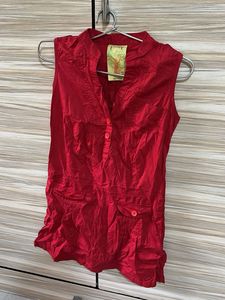 Red Sleeveless Top