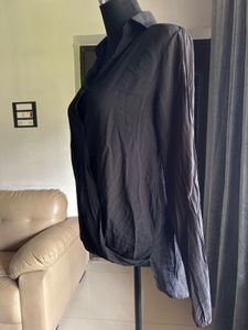 Pull &amp; Bear Black V-Neck Top
