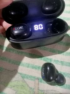Combo: Boat 121v2 Airdopes And Realme Buds 2
