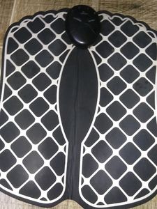 EMS FOOT MASSAGER (Electrical Muscle Stimulation) no battery included