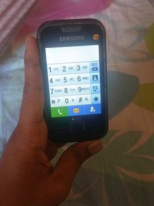 Samsung Chat On Phone With Charger