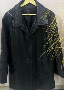 Elegant Black Leather Jacket