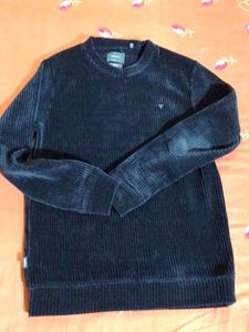 combo set of blankets and puffer jackets