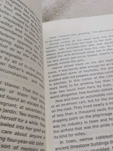 The Nightingale by Kristin Hannah