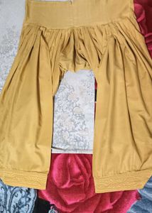 Sale 100 Me 1Teenon Salwar अलग-अलग Price Ki Ha