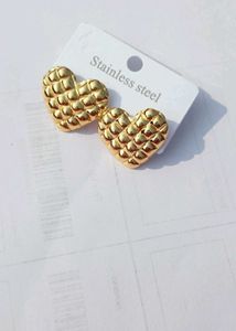 SALE 🆕🎄🎅western Golden studsEarrings