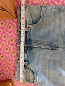 AMISU Jeans Co. Faded Jeans
