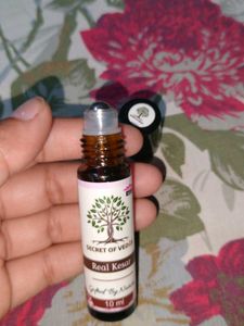 Unisex Roll On Attar: Real Kesar (Saffron)