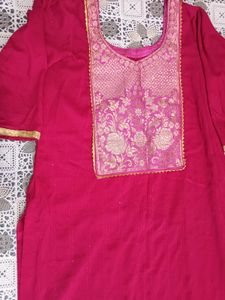 Pink Floral Embroidered Kurti