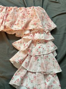 Floral Ruffle Off-Shoulder Crop Top