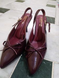 Burgundy Heels with Bow & get a freebie