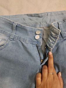 Cute Jeans with Lace Detail