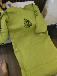 Embroidered Green Kurta