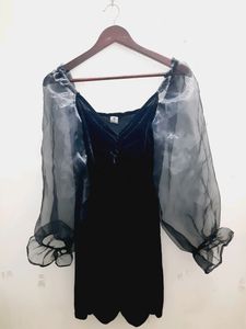 Black Bodycon Dress