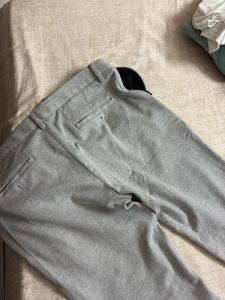 Stretchable Material With 2 Front Pockets