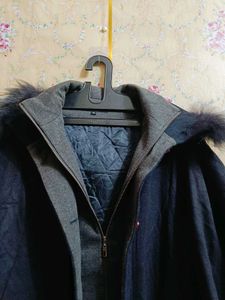 🇳🇿💫🎀Stylish Blue Fur-Trim Cape