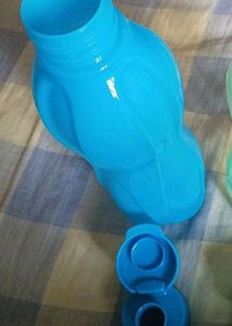 Tupperware Water Bottle 750 Ml Set Of 2