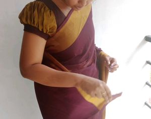 Purple Saree With Golden Border Withblouse Piece