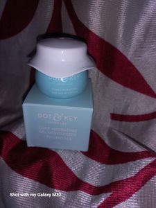 Dot and key moisturizer