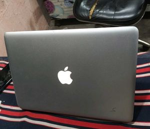 Apple Macbook Pro