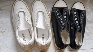 2 Shoes Nd Socks