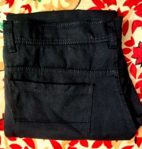 Men&#39;s Black Straight-Fit Jeans