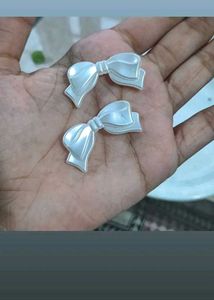 White Bows