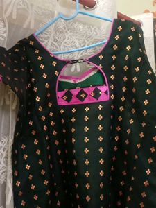 Green &amp; Gold Floral Print Kurti