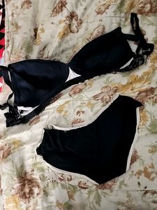 Lingerie Set Imported 🎀 Briefs And Bra
