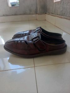 VKC Pride brown leather sandals for men. Durable s